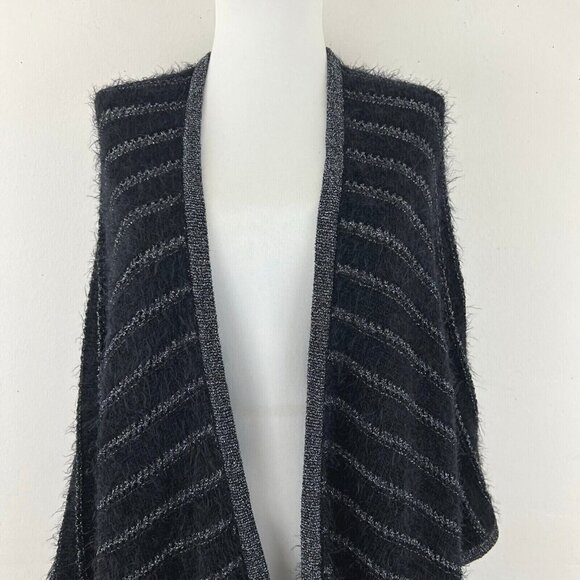 Soma Womens  Ruana Covering Wrap Black  Silver Metallic Stripes  One Size NEW - Picture 5 of 5